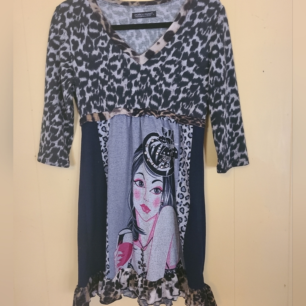 Forla Paris, Large midi, leopard print dress with rhinestones on it. V neck.